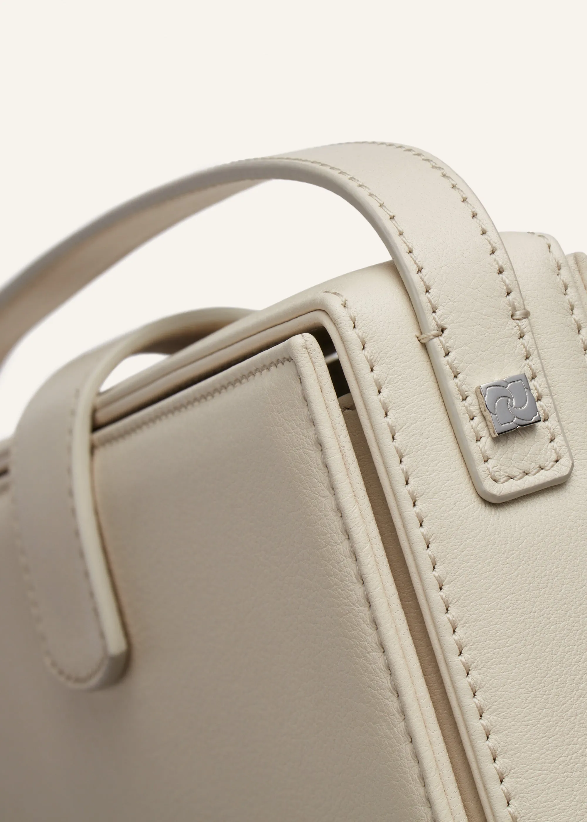 Apolonia bag in cream leather