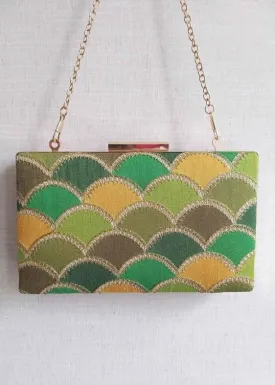 Mehreen_shaded_clutch_green