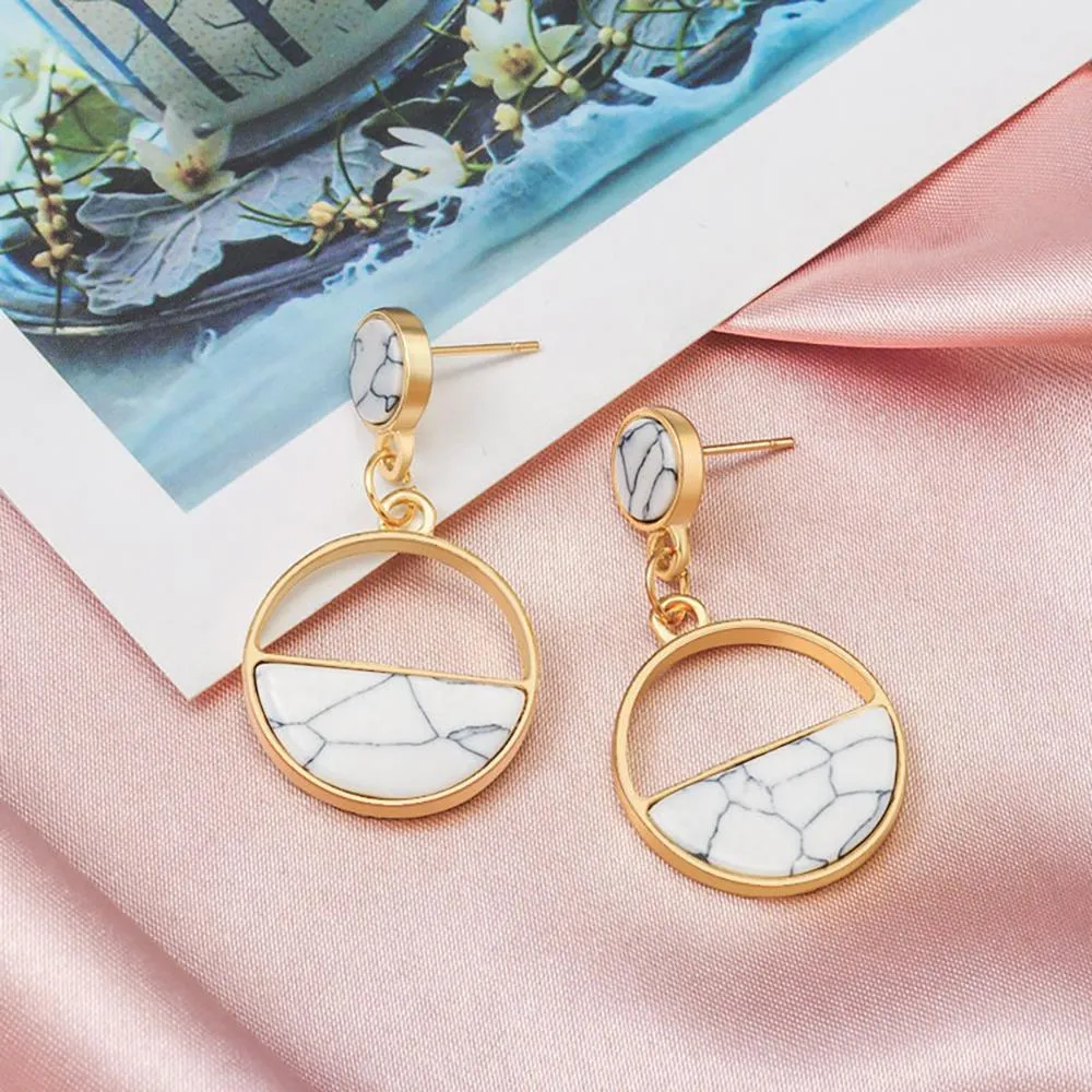 On-Trend Geometric Shape Drop Earrings