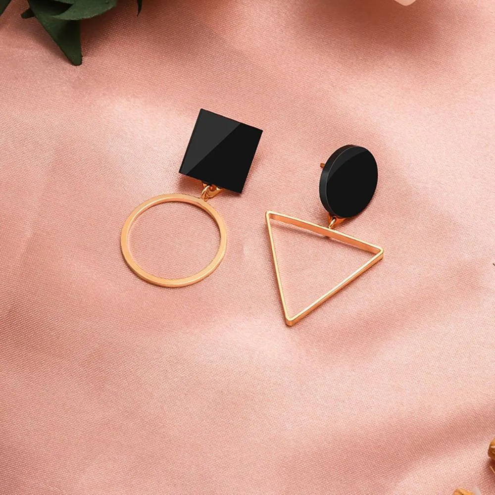 On-Trend Geometric Shape Drop Earrings