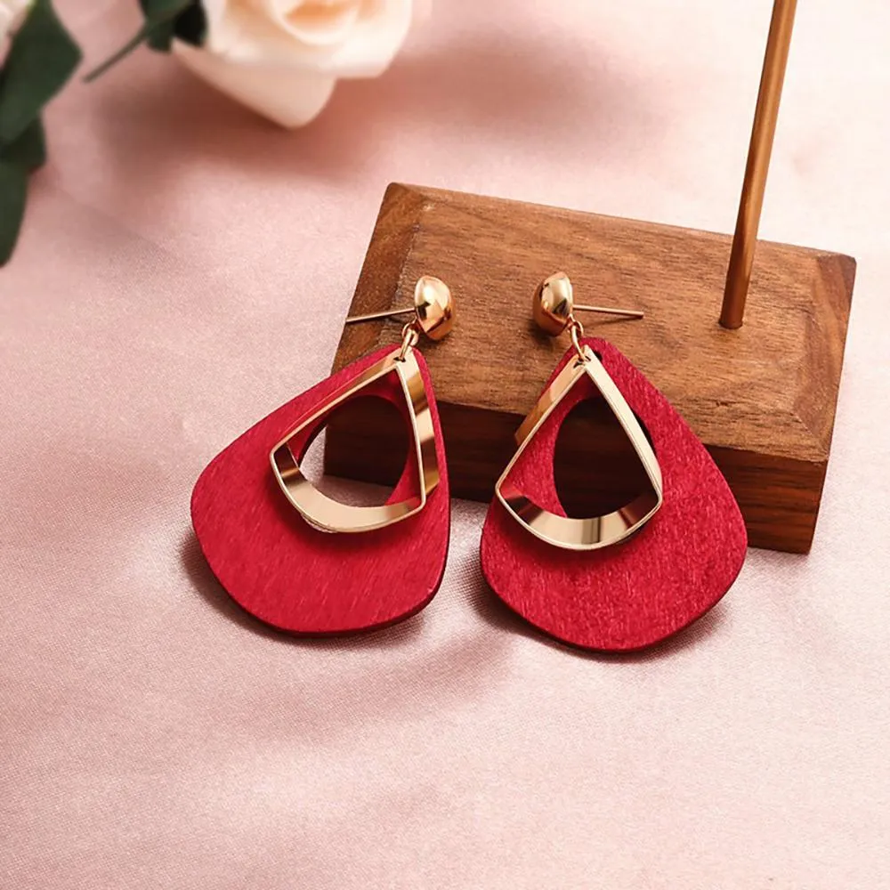 On-Trend Geometric Shape Drop Earrings