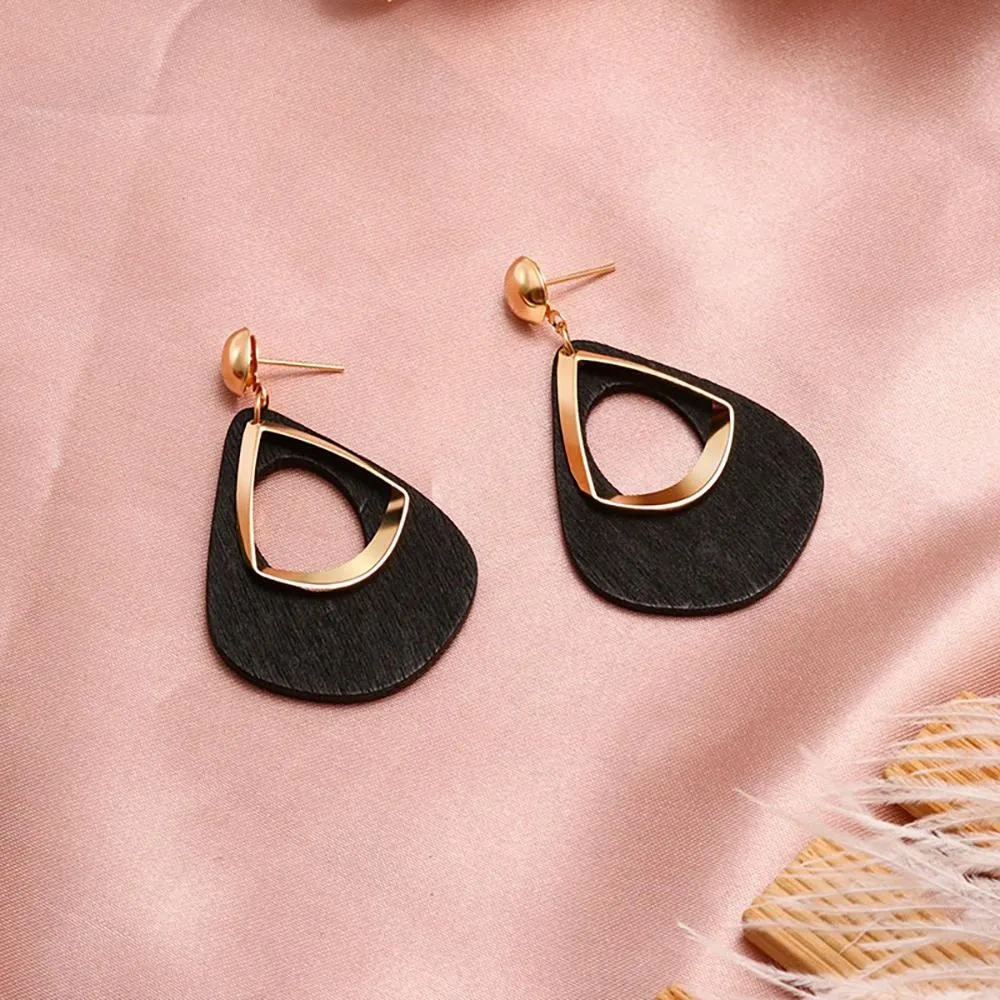 On-Trend Geometric Shape Drop Earrings